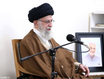  جنایتکاران سنگدل بدانند که سربازانِ راه روشن سلیمانی رذالت و جنایت آنان را تحمل نخواهند کرد پیام مهم رهبر انقلاب در پی حمله تروریستی در کرمان /این فاجعه آفرینی پاسخ سختی در پی خواهد داشت، باذن الله